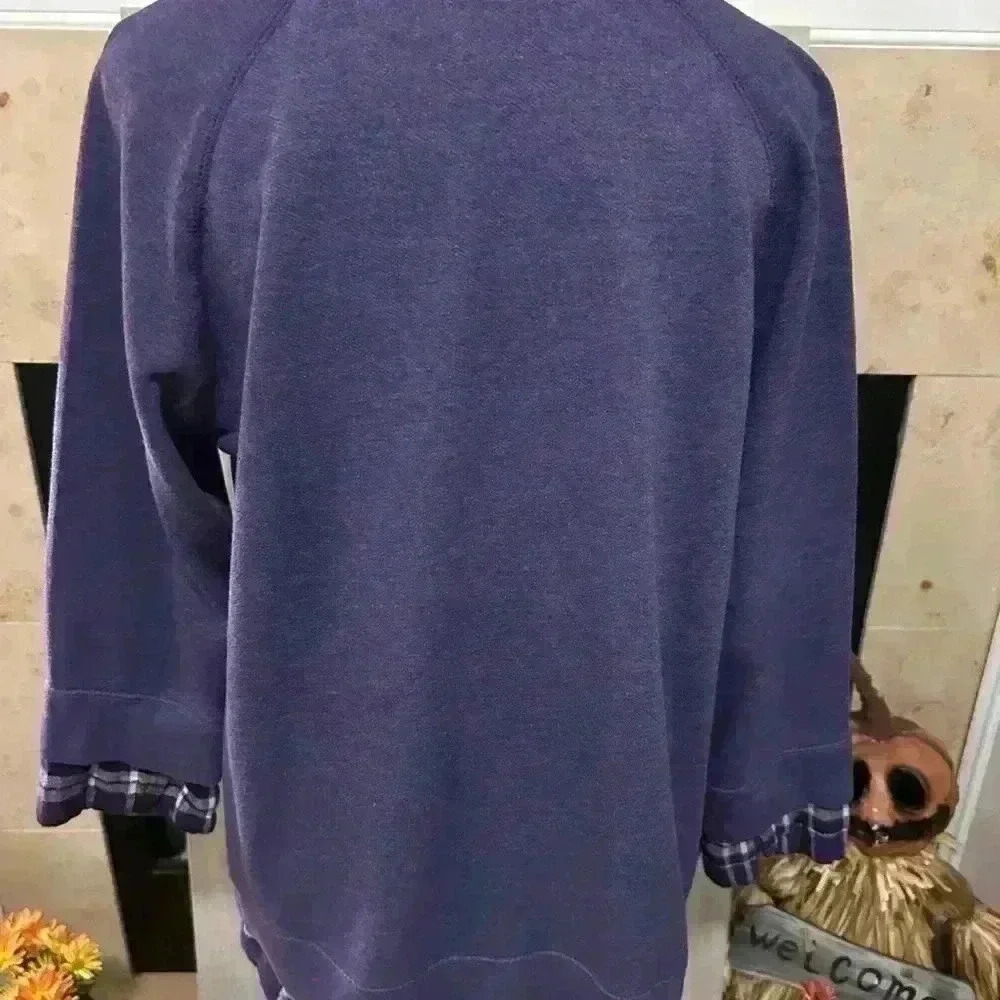 Metropolitan Women’s Sweatshirt with plaid flannel Accents. Large. Preowned. - Picture 3 of 5